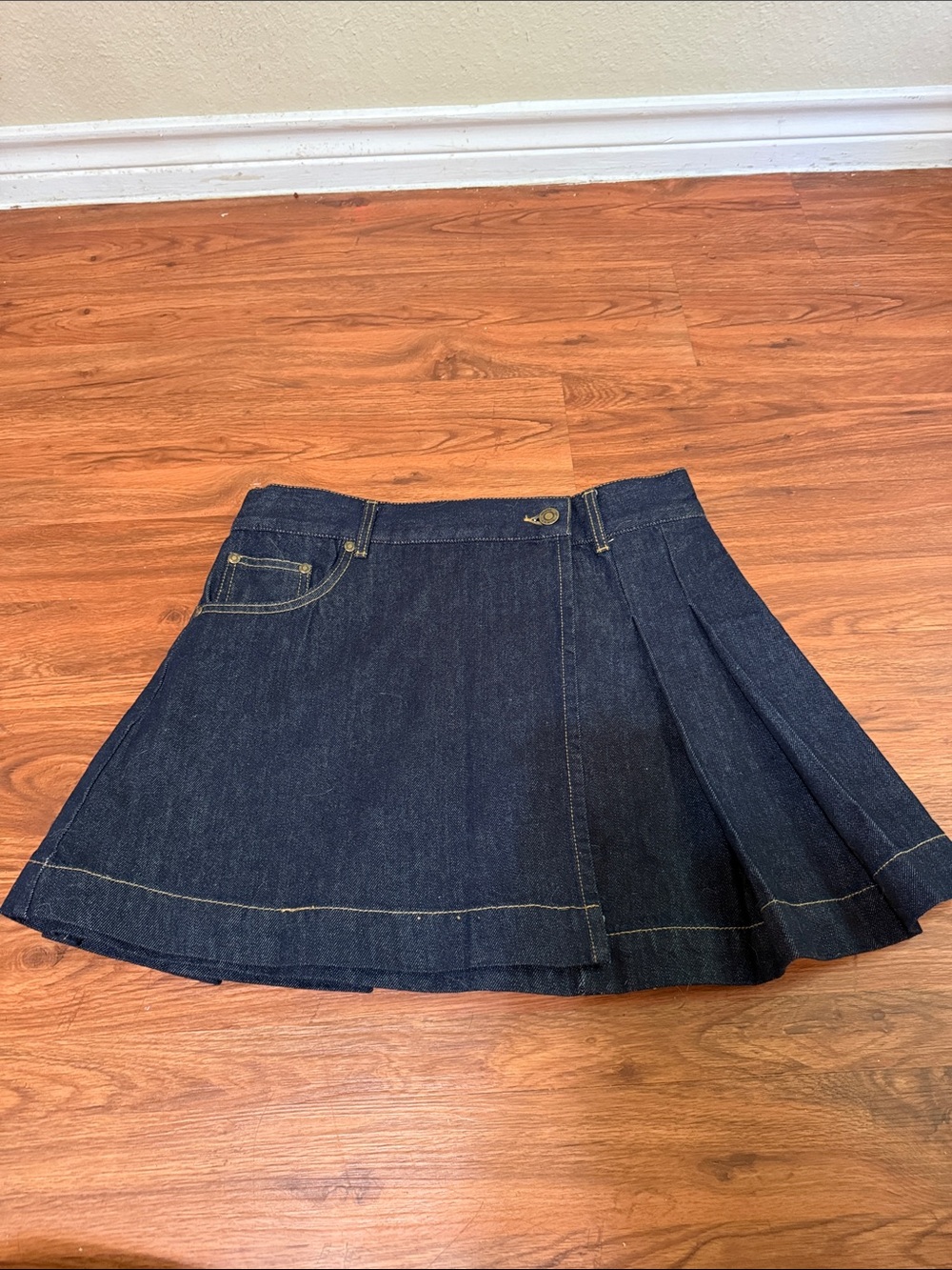 House of Sunny Pleated Denim Skirt - Picture 13 of 14